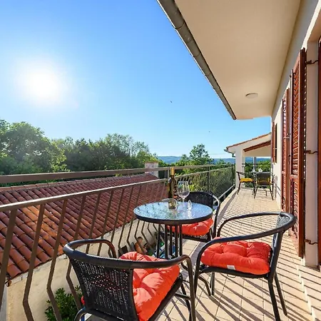 Mit Privatpool Fuer 8 Personen Ca 120 Qm In Paradiz Bei Labin, Istrien Binnenland Von Istrien Veli Turini