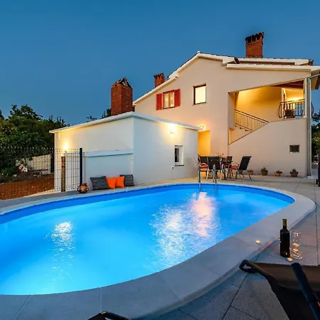 Mit Privatpool Fuer 8 Personen Ca 120 Qm In Paradiz Bei Labin, Istrien Binnenland Von Istrien