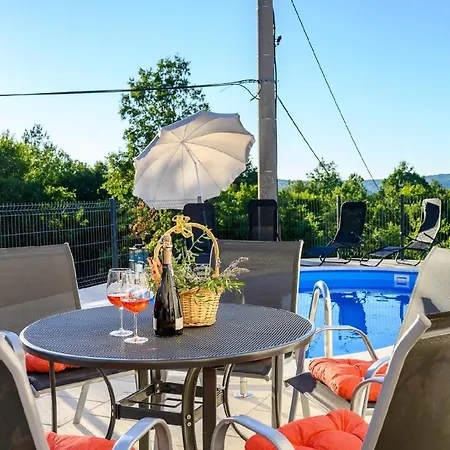 Nyaraló Mit Privatpool Fuer 8 Personen Ca 120 Qm In Paradiz Bei Labin, Istrien Binnenland Von Istrien *